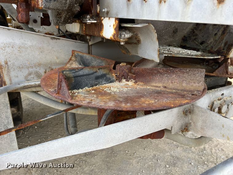 image for item MR9846 Ag-Chem Terra Gator 8104  spreader