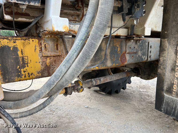 image for item MR9846 Ag-Chem Terra Gator 8104  spreader