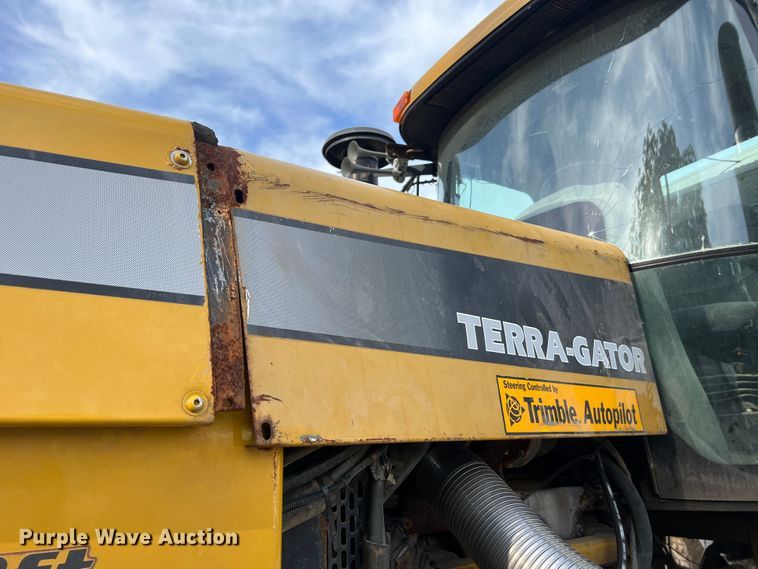 image for item MR9846 Ag-Chem Terra Gator 8104  spreader