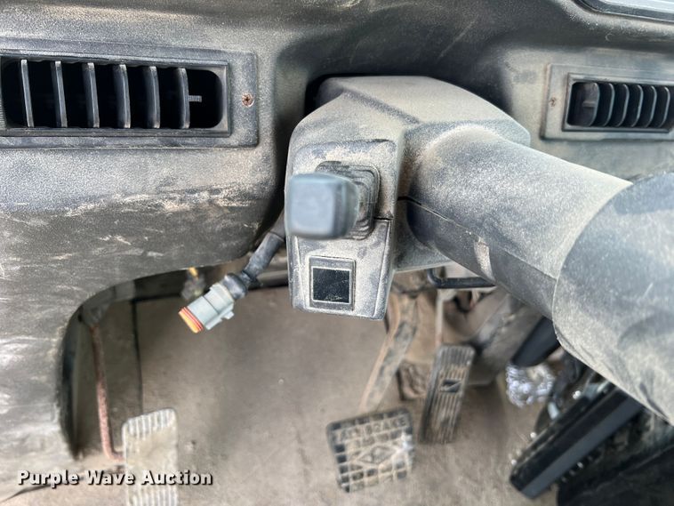 image for item MR9846 Ag-Chem Terra Gator 8104  spreader