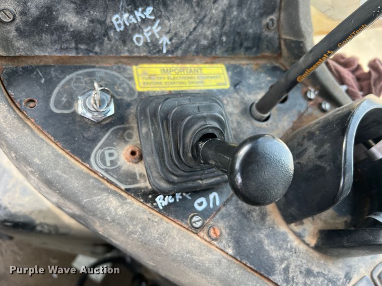 image for item MR9846 Ag-Chem Terra Gator 8104  spreader