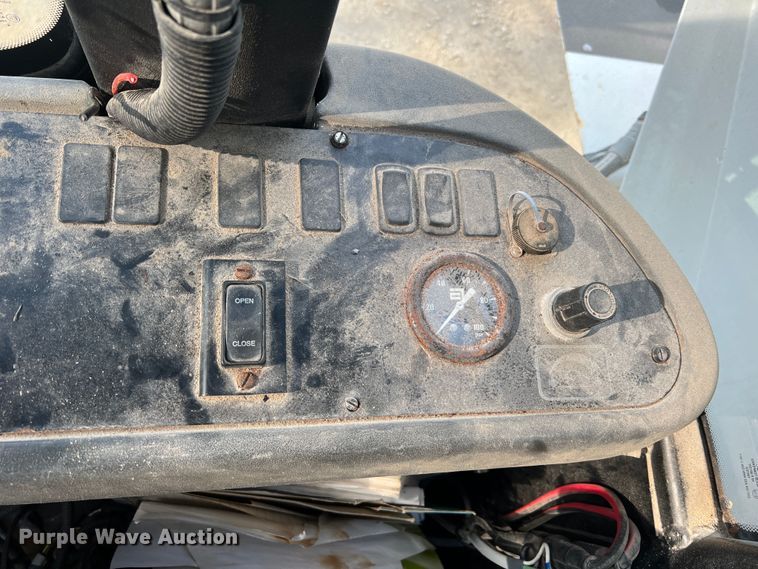 image for item MR9846 Ag-Chem Terra Gator 8104  spreader