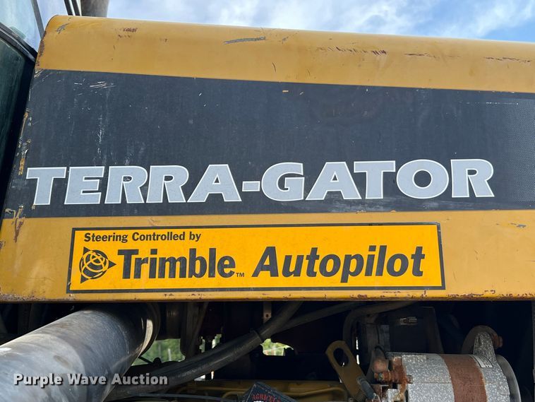 image for item MR9846 Ag-Chem Terra Gator 8104  spreader
