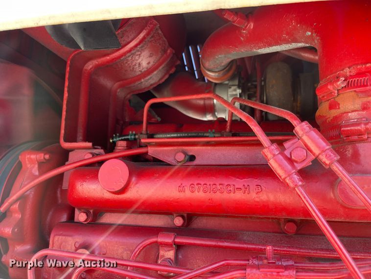 image for item MU9089 1974 International 1066  tractor