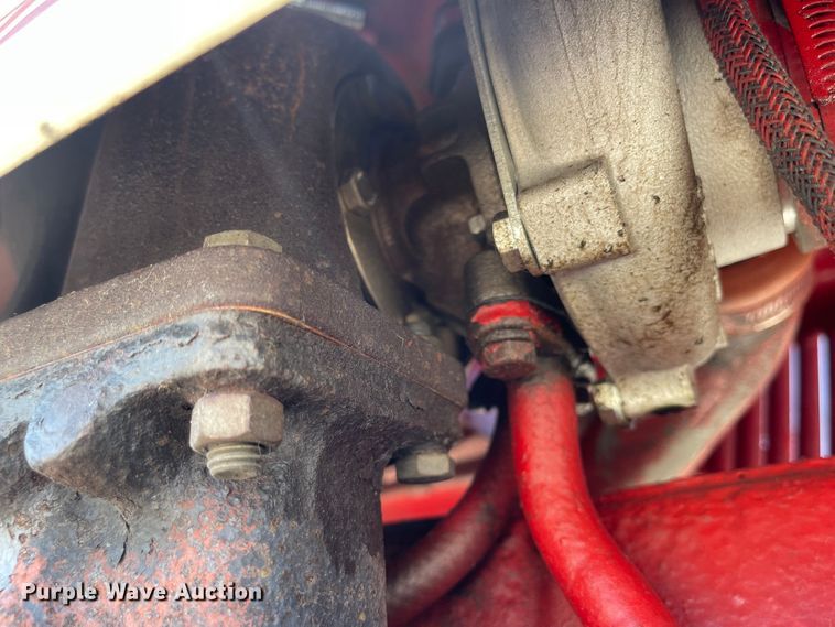 image for item MU9089 1974 International 1066  tractor