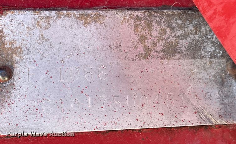 image for item MU9089 1974 International 1066  tractor