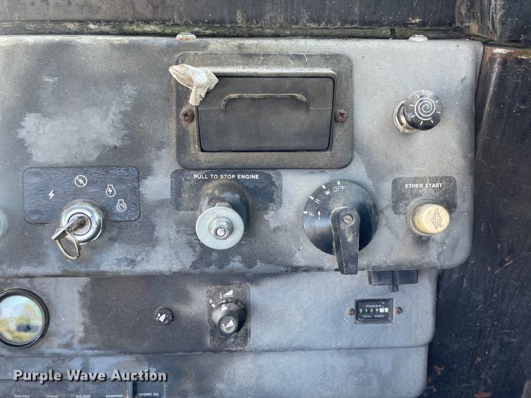 image for item MU9096 1980 John Deere 6620 Turbo  combine