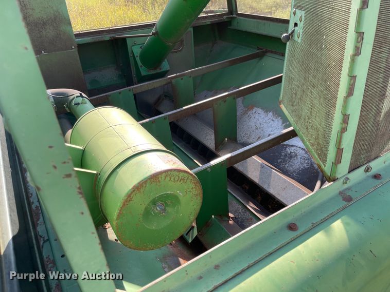 image for item MU9096 1980 John Deere 6620 Turbo  combine