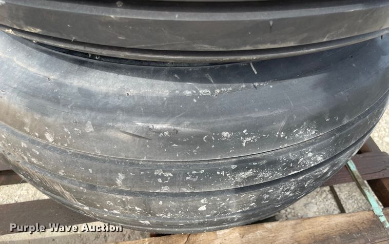 image for item MU9163 (4) 12.5L-15SL tires and wheels