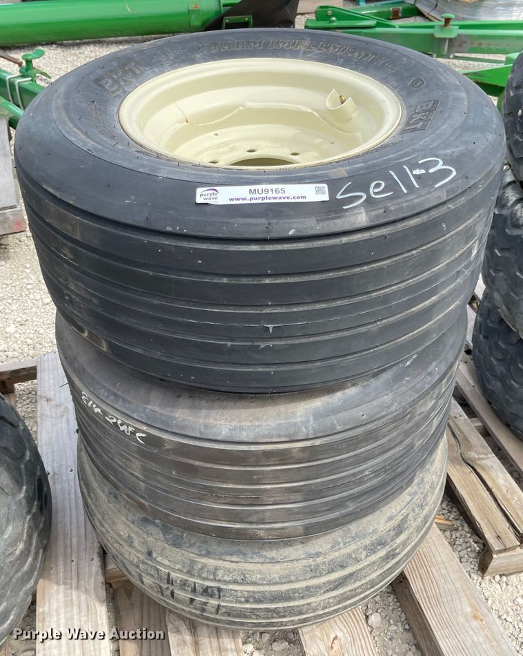 image for item MU9165 (3) 12.5L-15SL tires and wheels