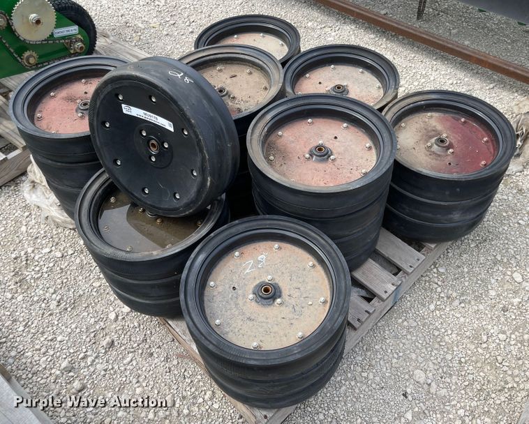 image for item MU9178 Approximately 28 rubber press wheels