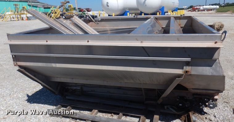 image for item MU9738 New Leader L4000G4  applicator bed