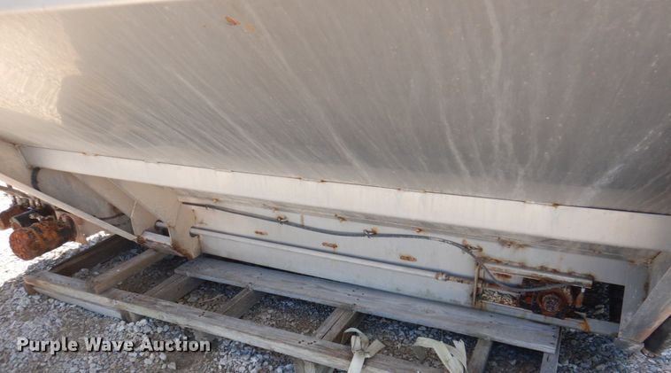 image for item MU9738 New Leader L4000G4  applicator bed