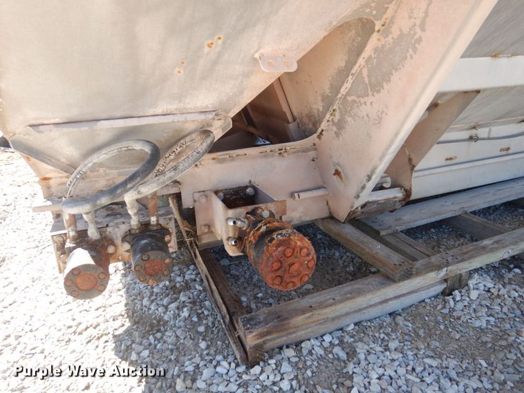 image for item MU9738 New Leader L4000G4  applicator bed