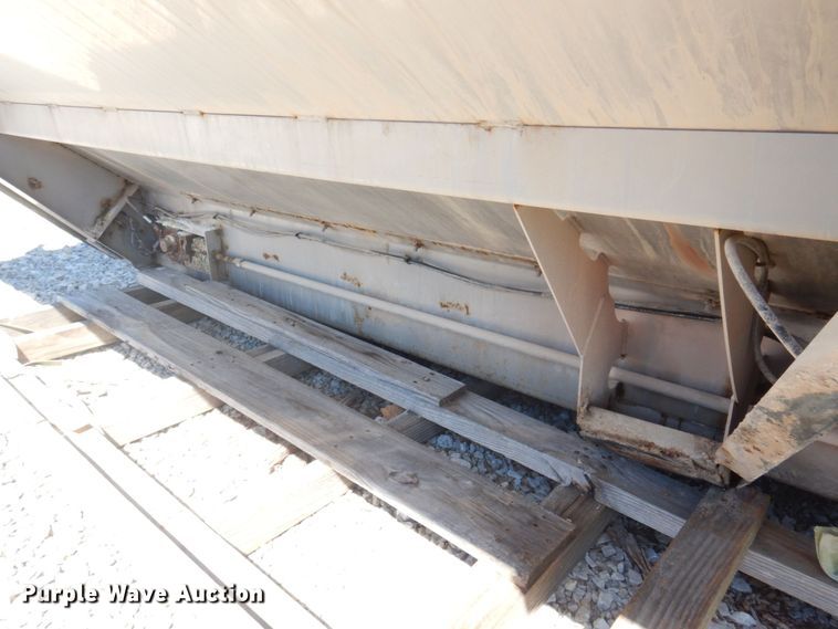 image for item MU9738 New Leader L4000G4  applicator bed