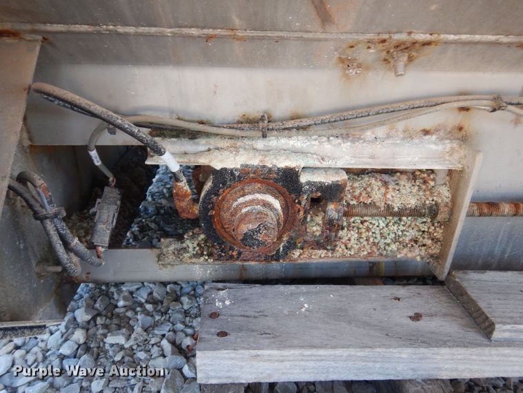 image for item MU9738 New Leader L4000G4  applicator bed