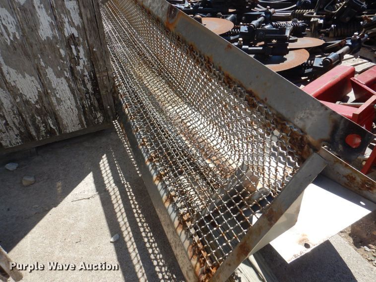 image for item MU9738 New Leader L4000G4  applicator bed