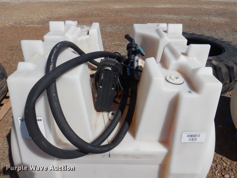 image for item MU9739 Approximately 13 tanks