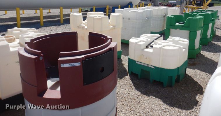 image for item MU9740 Approximately 11 tanks