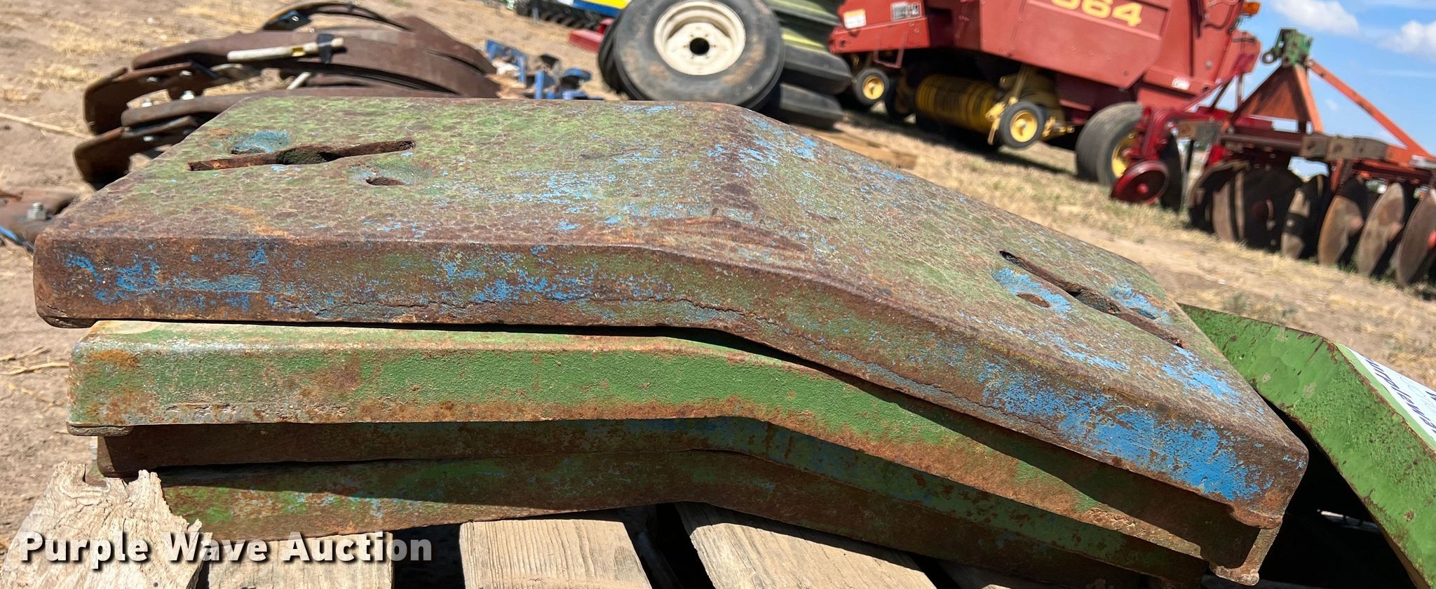 (8) front weights in Sublette, KS Item DK7146 sold Purple Wave