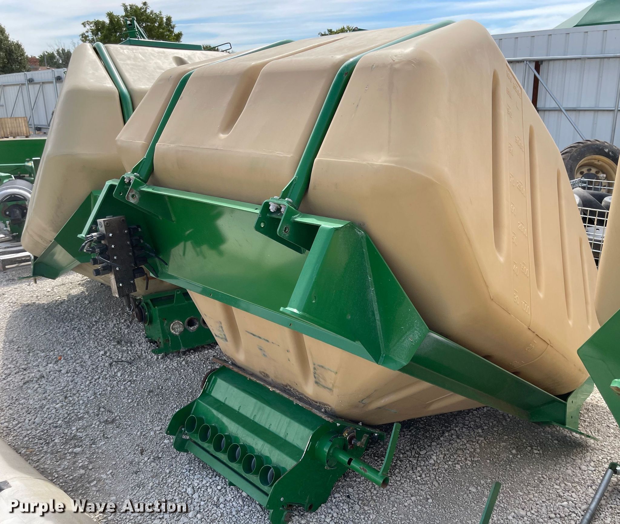 Great Plains seed hopper in Assaria, KS Item MU9172 sold Purple Wave