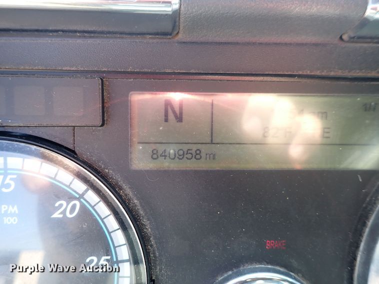 image for item DI1978 2016 Freightliner Cascadia  semi truck