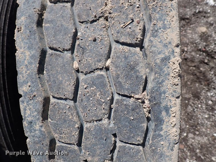 image for item DI1978 2016 Freightliner Cascadia  semi truck