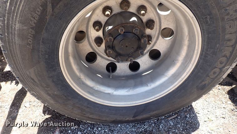 image for item DI1978 2016 Freightliner Cascadia  semi truck