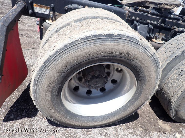 image for item DI1978 2016 Freightliner Cascadia  semi truck