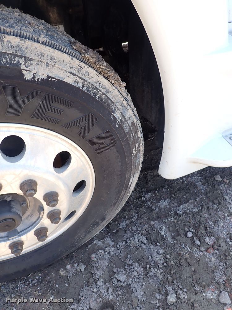 image for item DI1978 2016 Freightliner Cascadia  semi truck