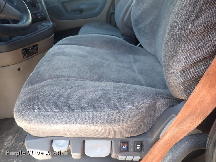 image for item DI1985 2016 Freightliner Cascadia  semi truck