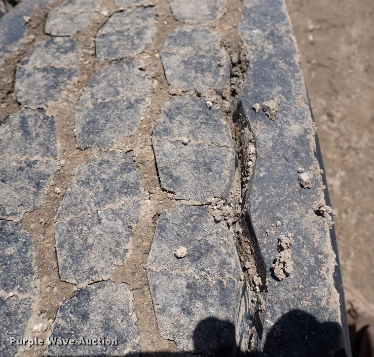 image for item DI1985 2016 Freightliner Cascadia  semi truck