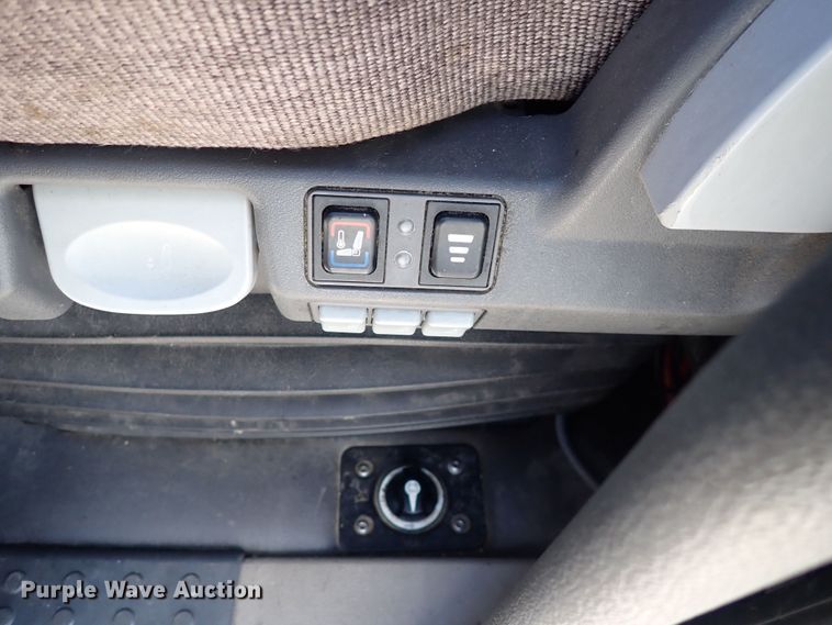 image for item DI1986 2016 Freightliner Cascadia  semi truck