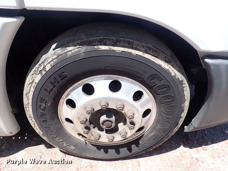 image for item DI1986 2016 Freightliner Cascadia  semi truck