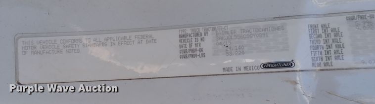 image for item DI1986 2016 Freightliner Cascadia  semi truck