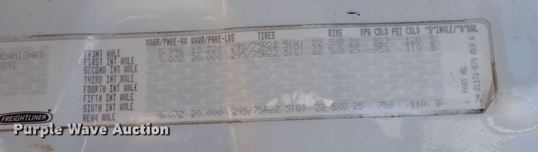 image for item DI1986 2016 Freightliner Cascadia  semi truck