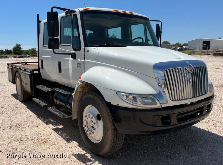 image for item DJ7742 2007 International 4300 SBA  flatbed truck