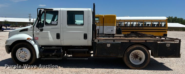 image for item DJ7742 2007 International 4300 SBA  flatbed truck