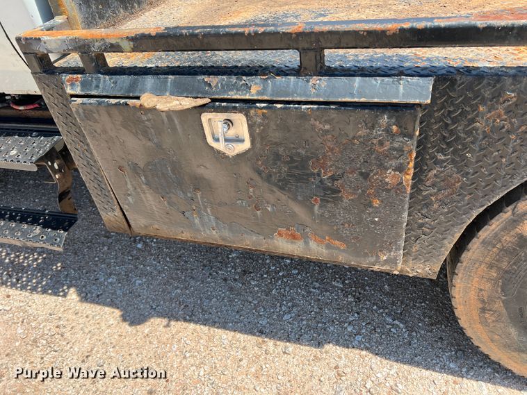 image for item DJ7742 2007 International 4300 SBA  flatbed truck