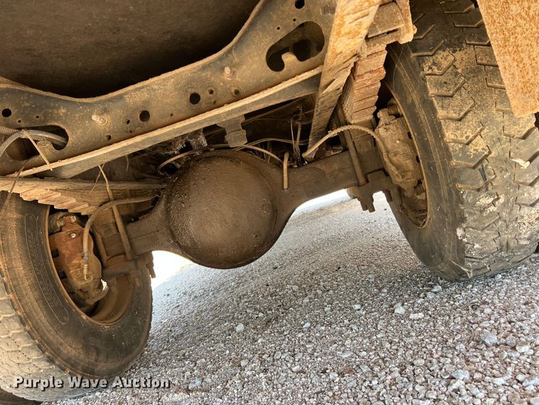 image for item DJ7742 2007 International 4300 SBA  flatbed truck