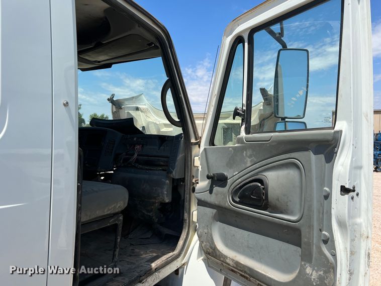 image for item DJ7742 2007 International 4300 SBA  flatbed truck
