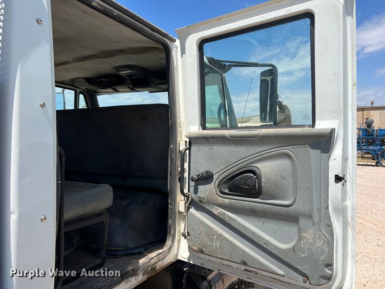 image for item DJ7742 2007 International 4300 SBA  flatbed truck