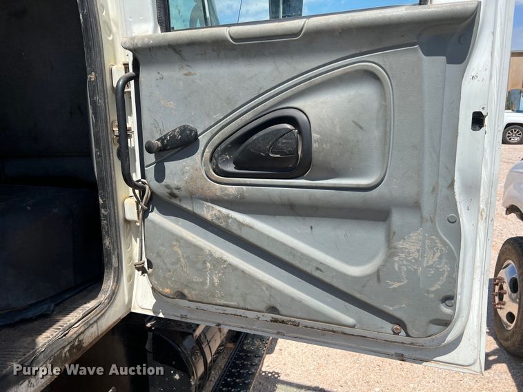 image for item DJ7742 2007 International 4300 SBA  flatbed truck