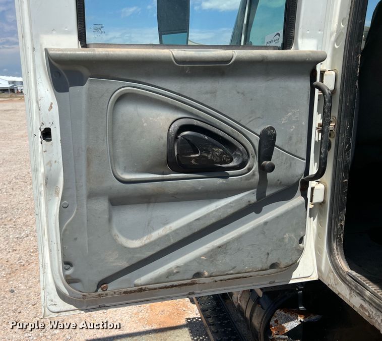 image for item DJ7742 2007 International 4300 SBA  flatbed truck