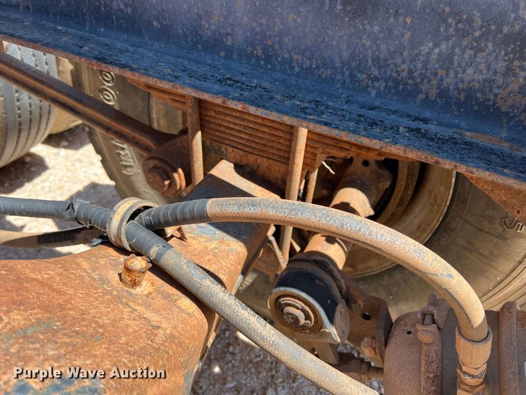 image for item DJ7743 1988 Kenworth  semi truck