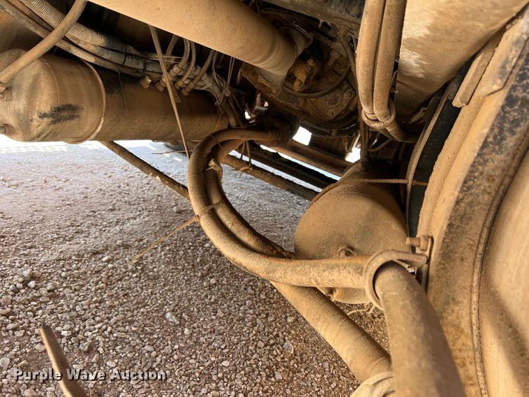 image for item DJ7743 1988 Kenworth  semi truck