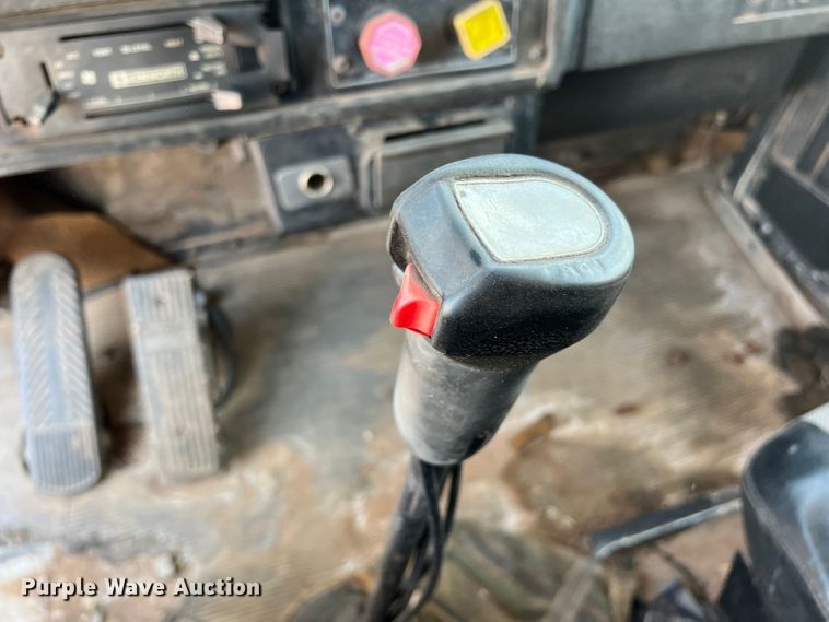 image for item DJ7743 1988 Kenworth  semi truck