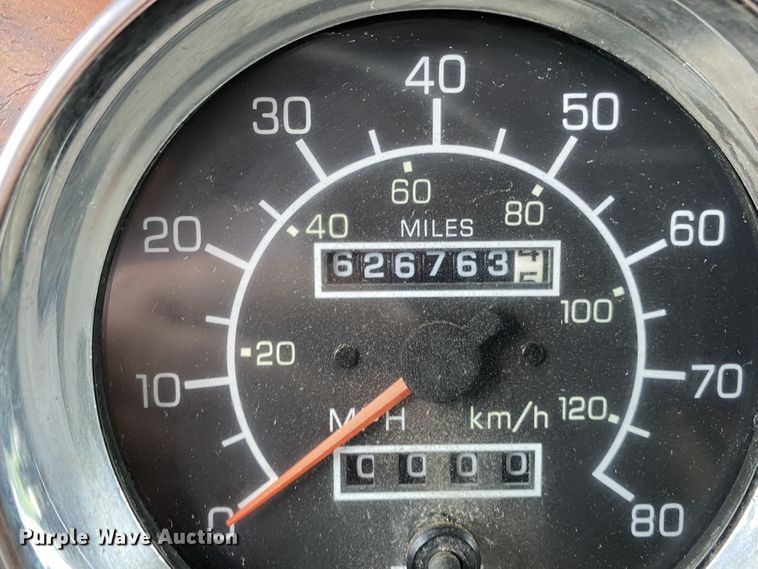 image for item DK6442 2001 Kenworth W900  semi truck