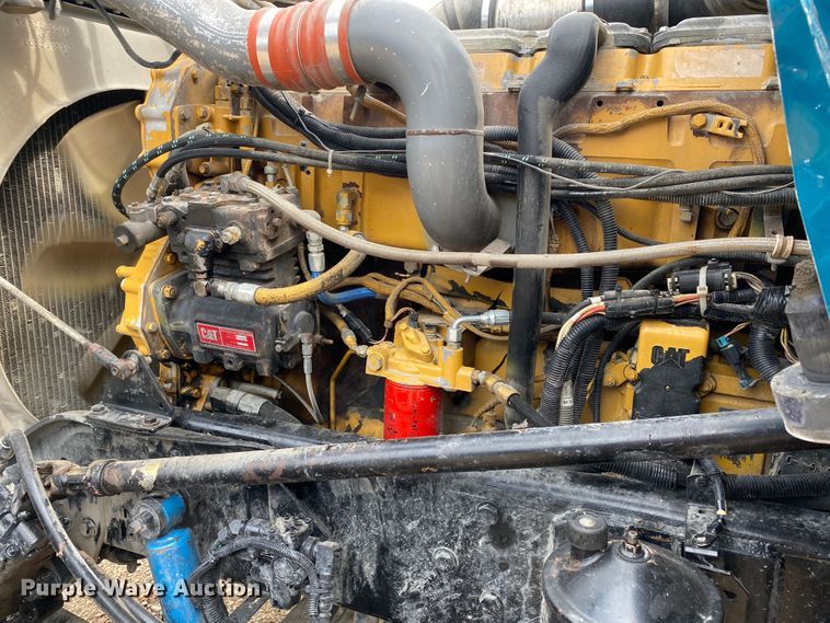 image for item DK6442 2001 Kenworth W900  semi truck