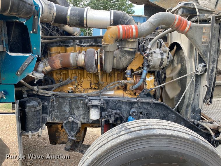 image for item DK6442 2001 Kenworth W900  semi truck